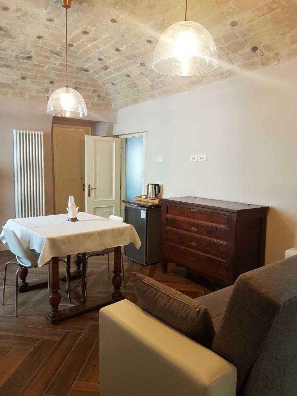 La Dimora Del Falconiere - Luxury Suites Sulmona Exterior photo