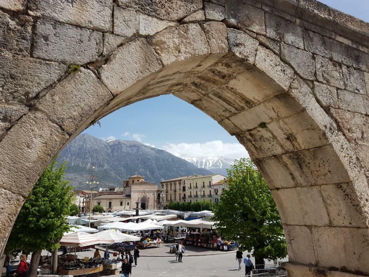 La Dimora Del Falconiere - Luxury Suites Sulmona Exterior photo