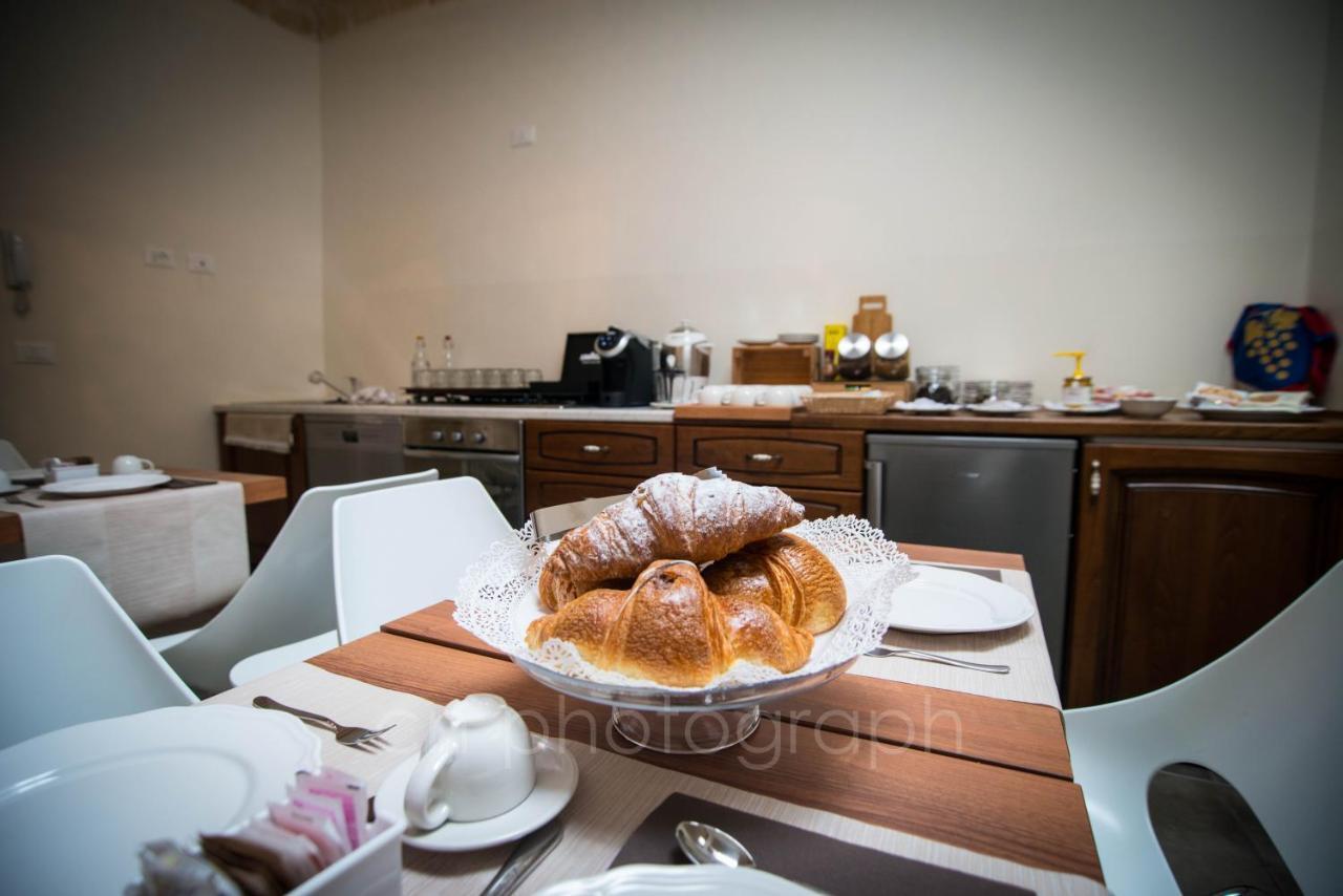 La Dimora Del Falconiere - Luxury Suites Sulmona Exterior photo
